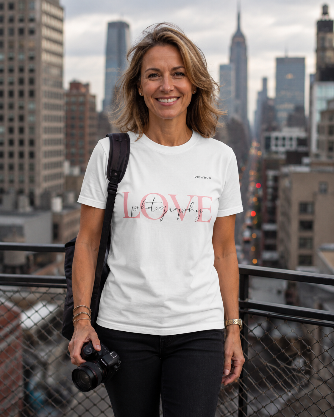 Photography Passion T-Shirt — "Love Photography" Graphic Tee for Creators