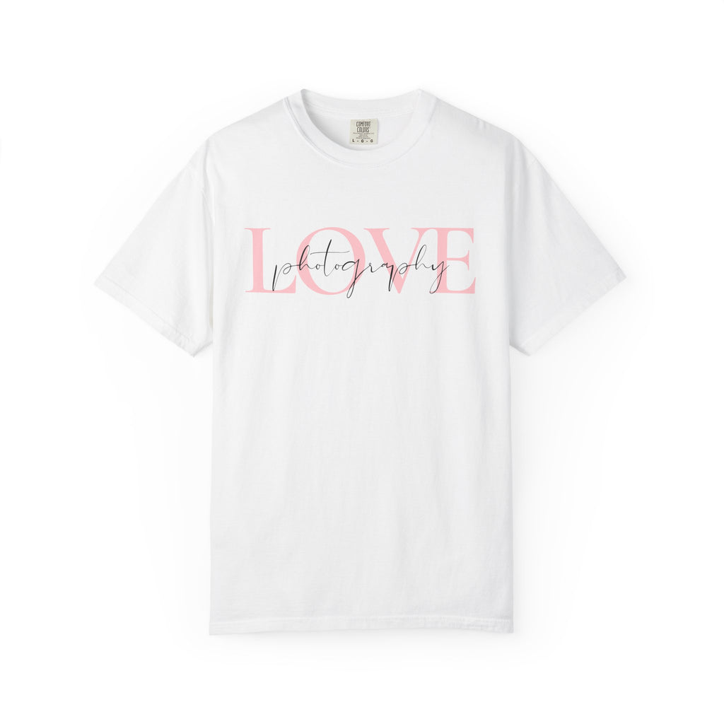 Photography Passion T-Shirt — "Love Photography" Graphic Tee for Creators